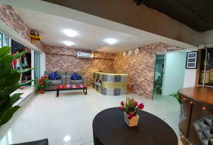 Go Inn Patong Beach X