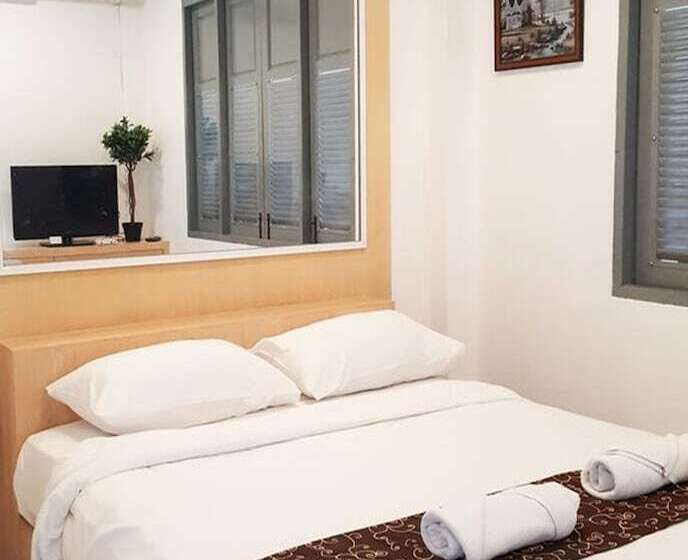 Jindabyne Cafe & Hostel