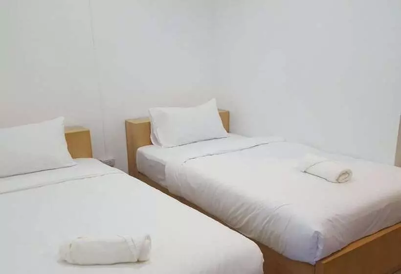 Jindabyne Cafe & Hostel
