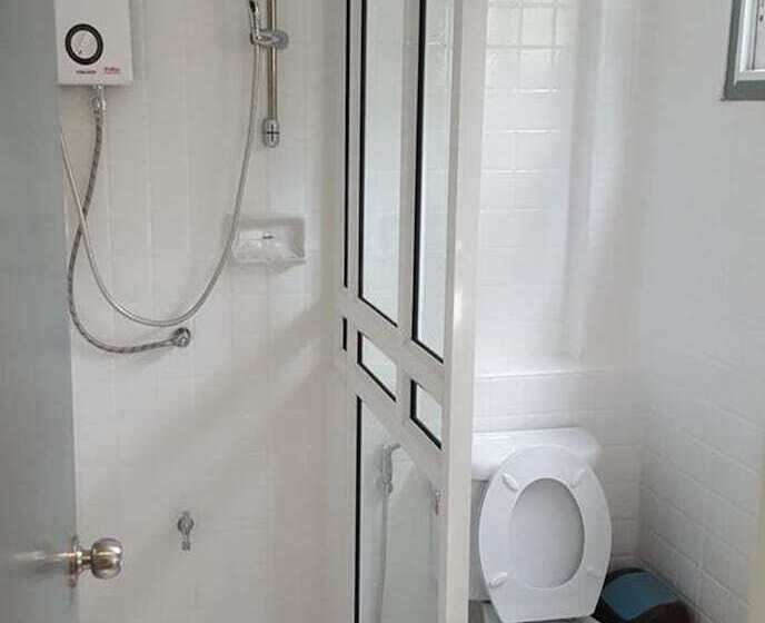 Jindabyne Cafe & Hostel