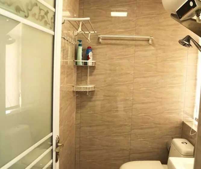 پانسیون Jiaochangwei Fengchao Guesthouse