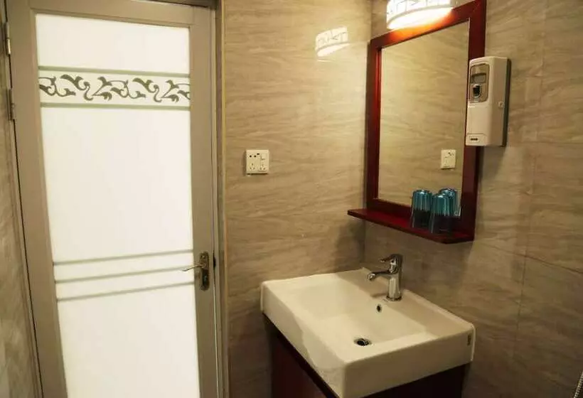 پانسیون Jiaochangwei Fengchao Guesthouse