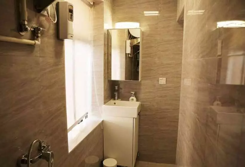 پانسیون Jiaochangwei Fengchao Guesthouse