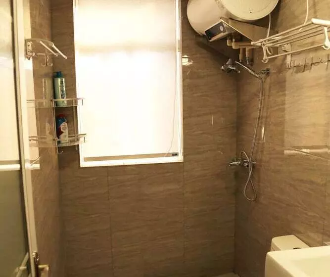 پانسیون Jiaochangwei Fengchao Guesthouse