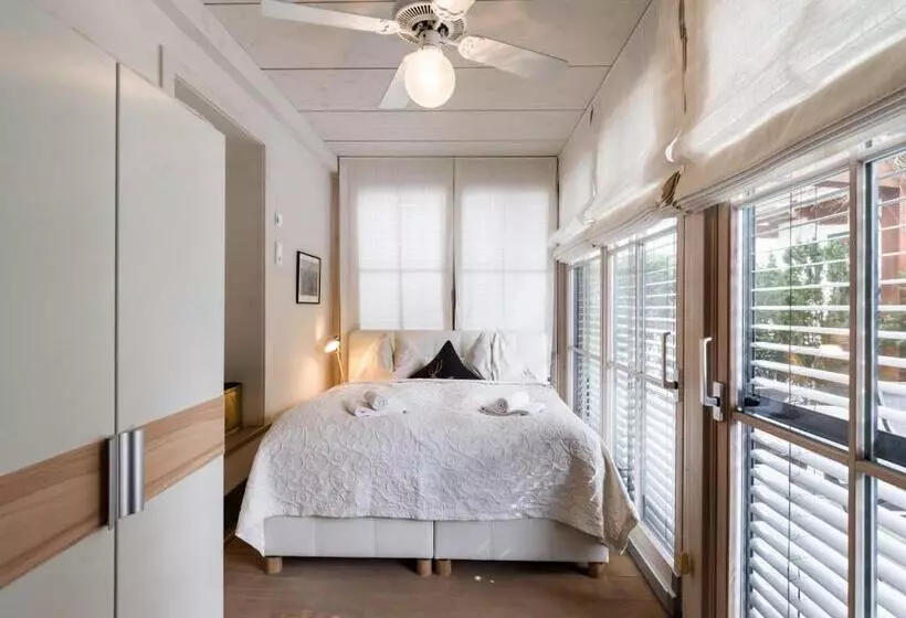 Trendguide Suites By Alpine Host Helpers