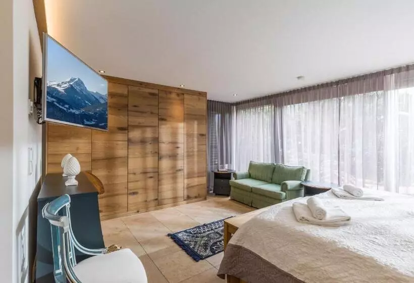 Trendguide Suites By Alpine Host Helpers