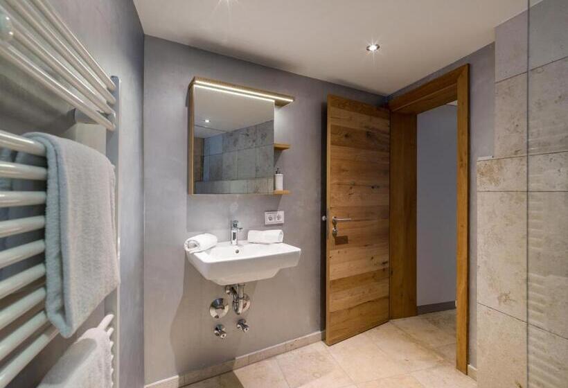 Trendguide Suites By Alpine Host Helpers