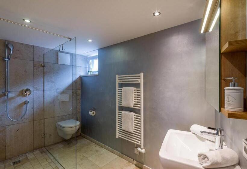 Trendguide Suites By Alpine Host Helpers