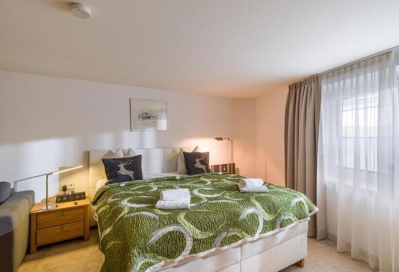 Trendguide Suites By Alpine Host Helpers