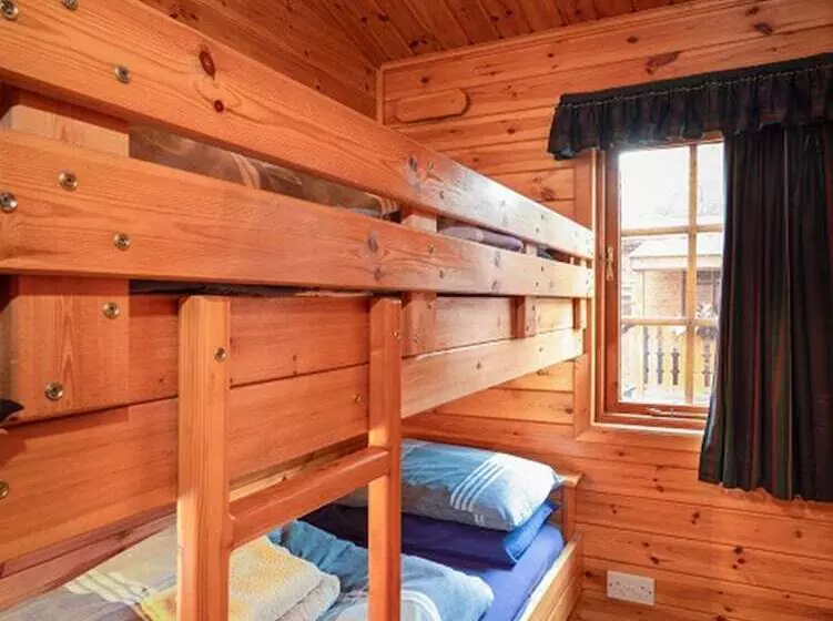 Twa Hoots Lodge