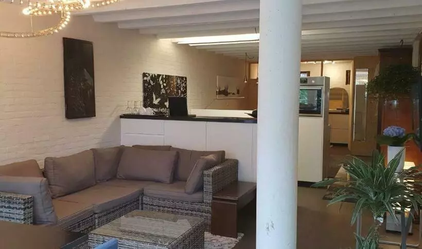 ベッドアンドブレックファースト Waar Maas & Waal....