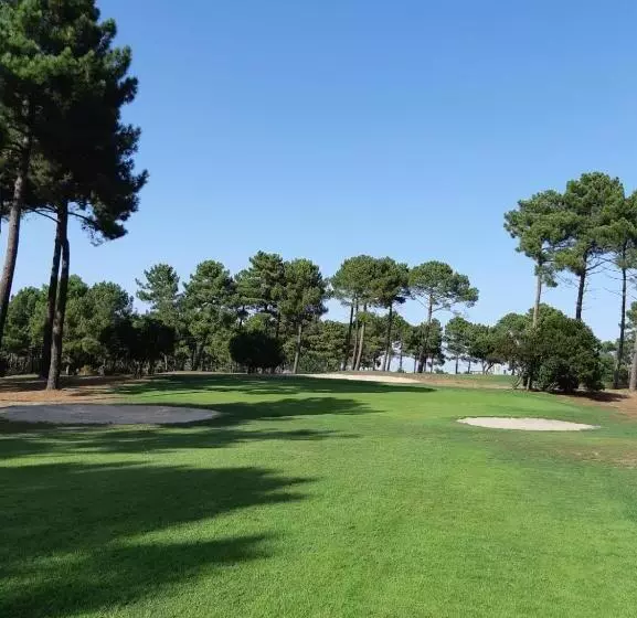 Chalet Orange Naturiste La Jenny