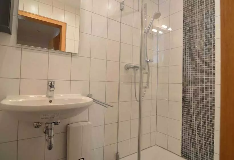 Cozy Apartment In Kerpen With Garden