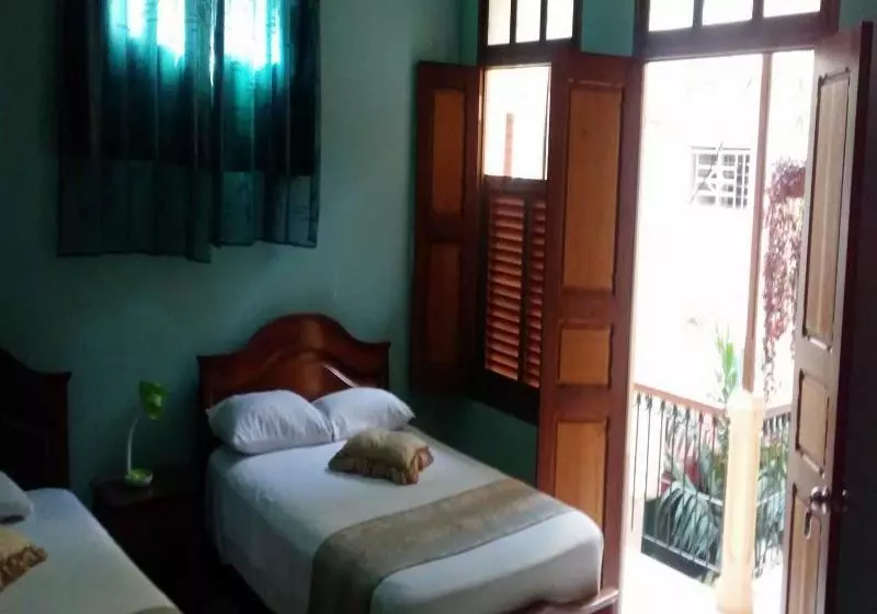 簡易ホテル Boutique Durans Guest House