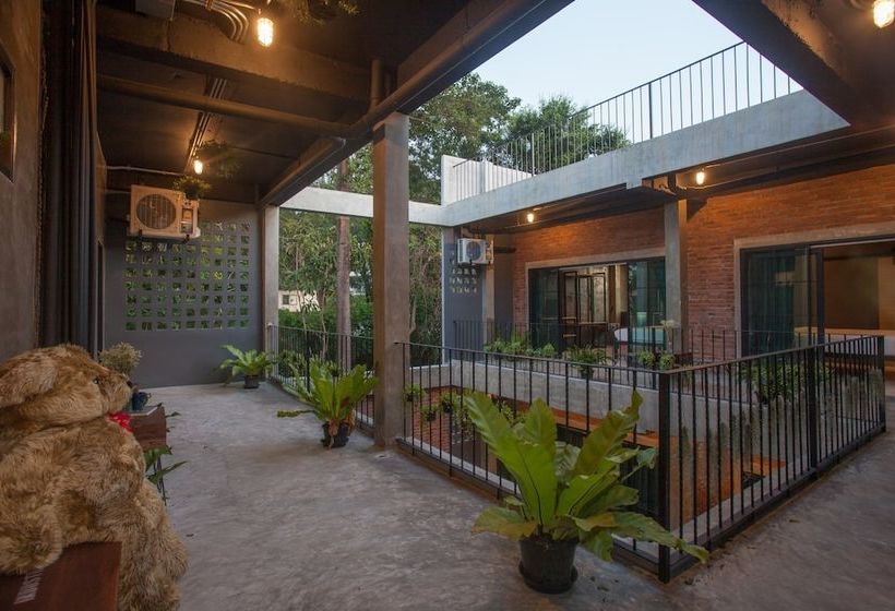 Отель 4marzo Naiharn Beach