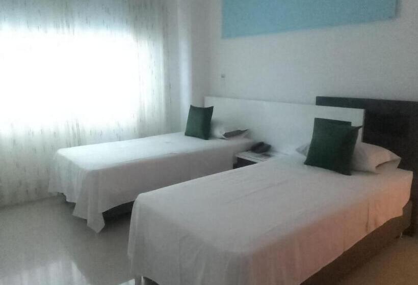 ホテル Aguazul Plaza Centro