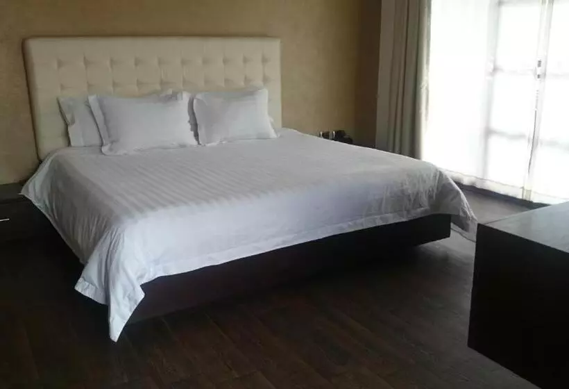 Hotelli Arhaná Hosteria & Resort