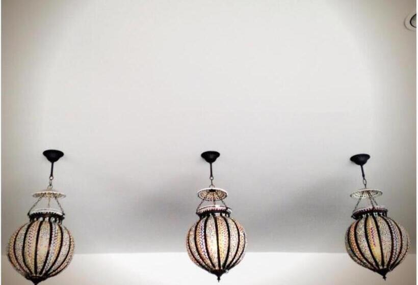 בית מלון כפרי At Home Boutique