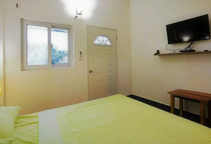 Boom Shiva Boutique Hotel & Restaurant