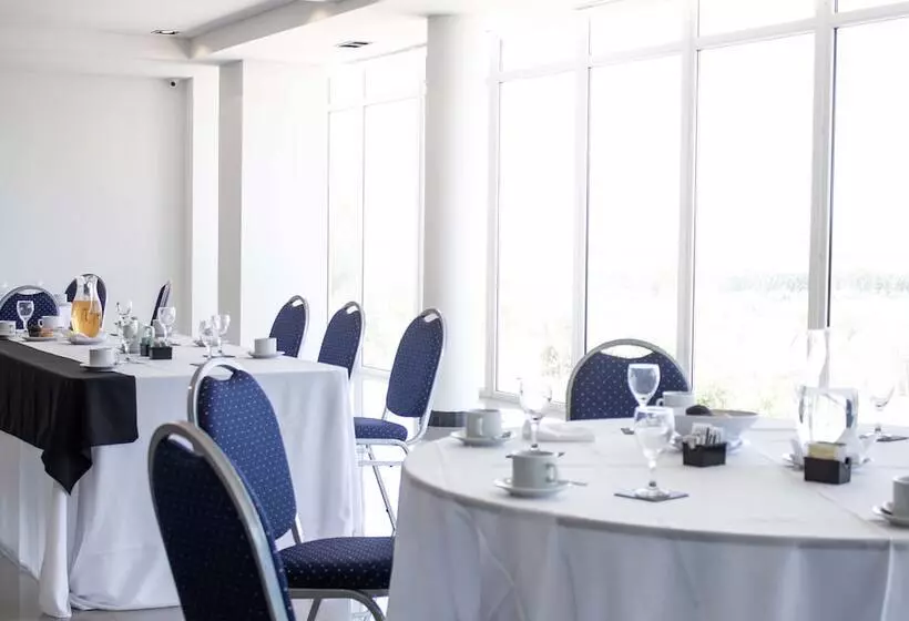 Hotelli Cyan Wenelen Vaca Muerta