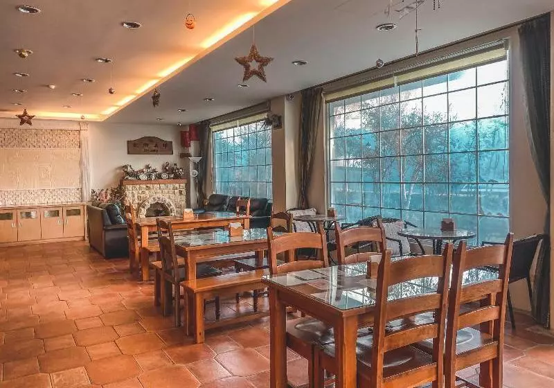 هتل Euro Country Villa