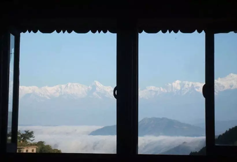 هتل Gaun Ghar