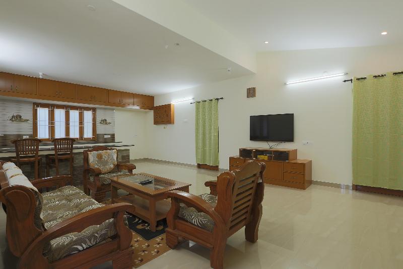 ホテル Lmf Paradise Private Limited By Oyo Rooms