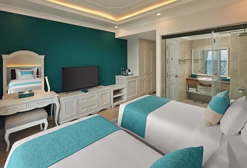 هتل Mercure Nha Trang Beach