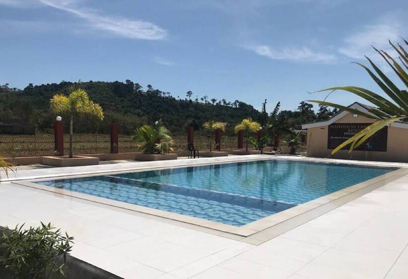 Отель Nahdhoh Langkawi Resort