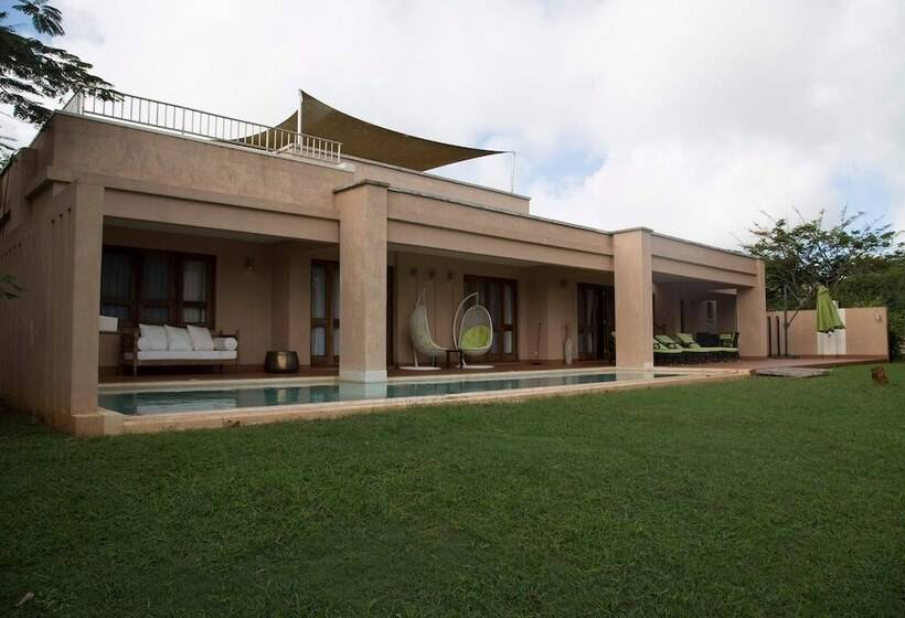 هتل Vipingo Ridge Luxury Villa