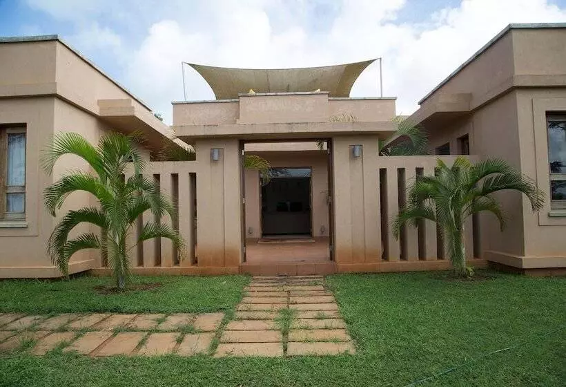 هتل Vipingo Ridge Luxury Villa