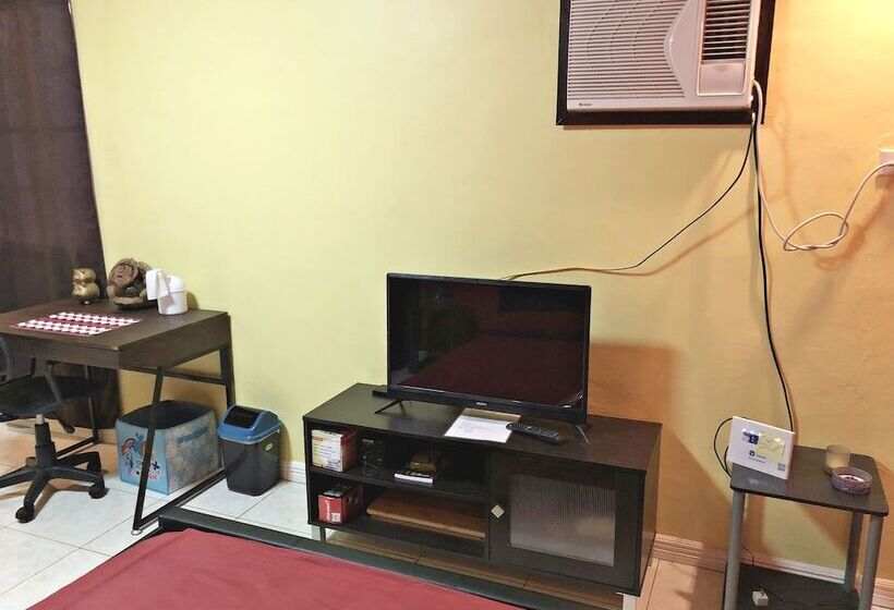 Kalayaan Transient House