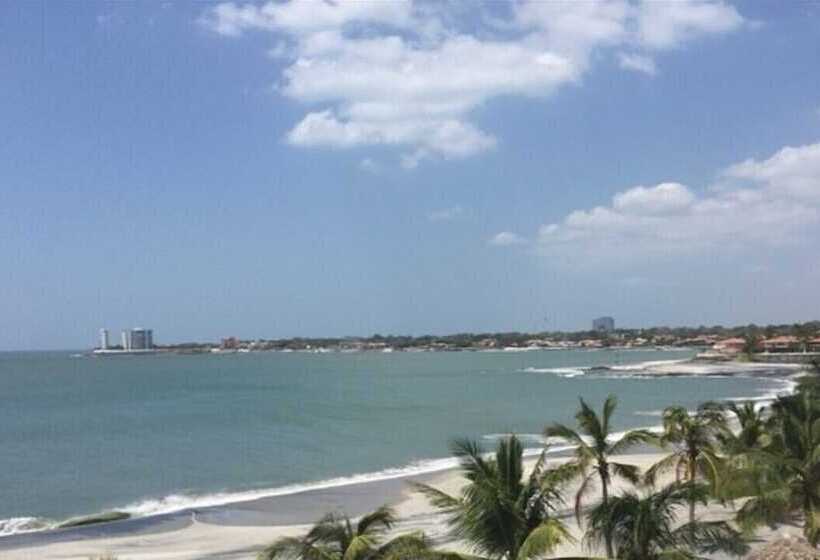 ペンション Hospedaje Villamar