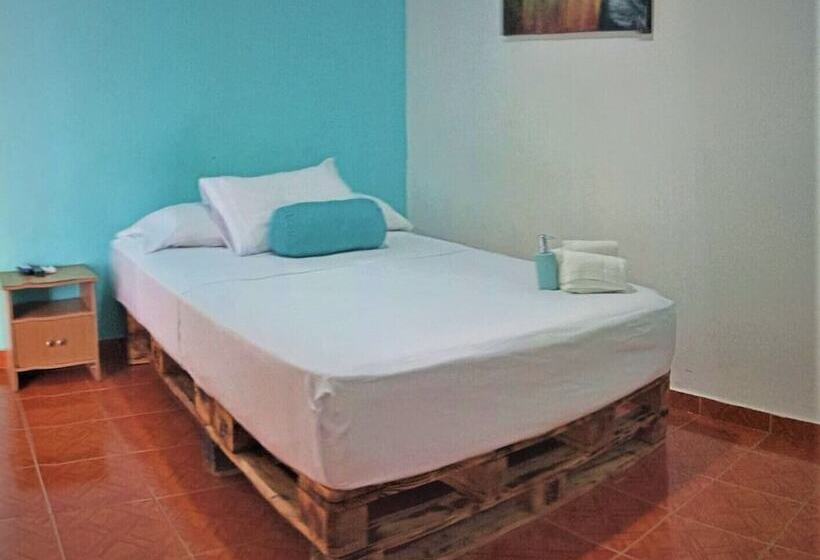 ペンション Hospedaje Villamar