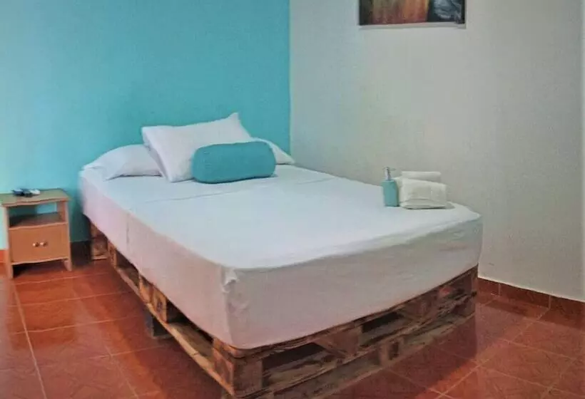 ペンション Hospedaje Villamar