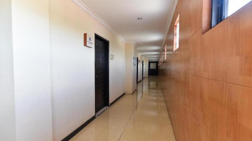 פנסיון Reddoorz Plus Near Mall Bali Galeria 2