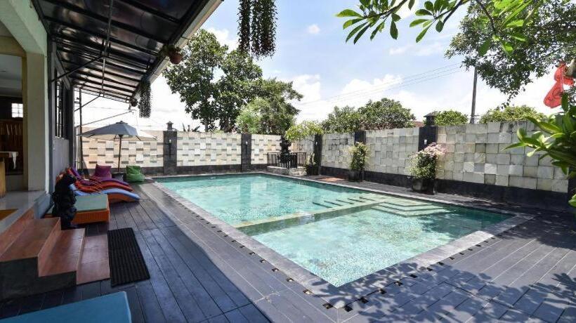 פנסיון Reddoorz Plus Near Mall Bali Galeria 2