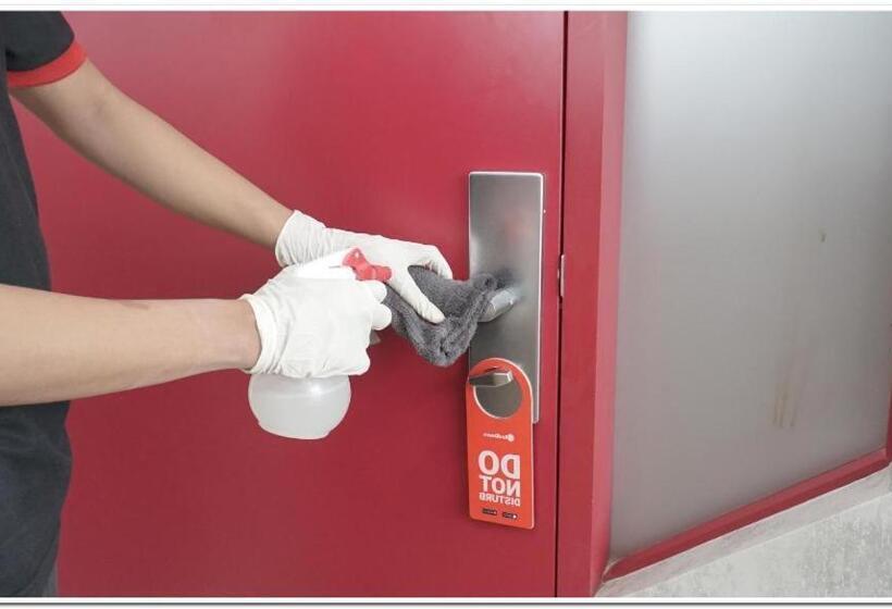 פנסיון Reddoorz Plus Near Mall Bali Galeria 2