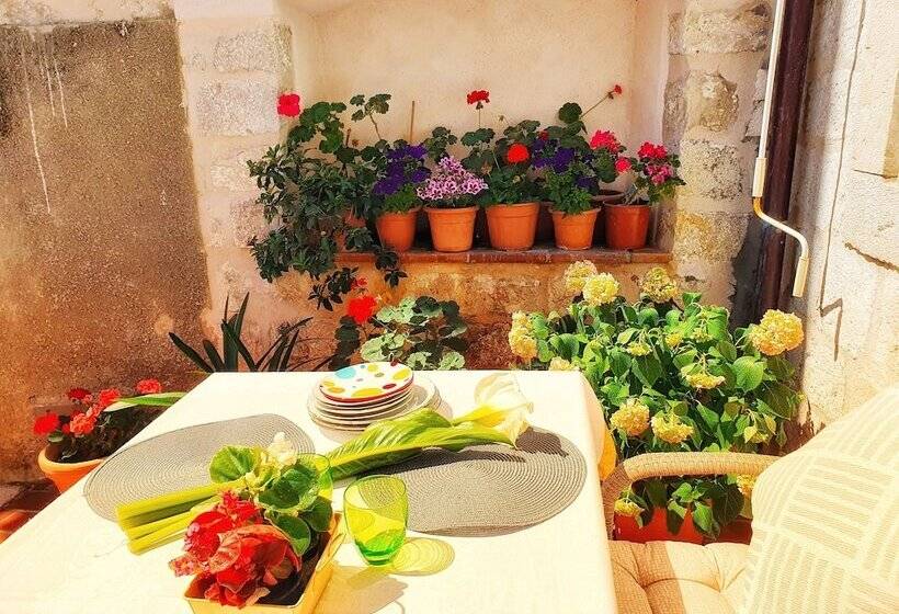 Heart Of The City Apartments