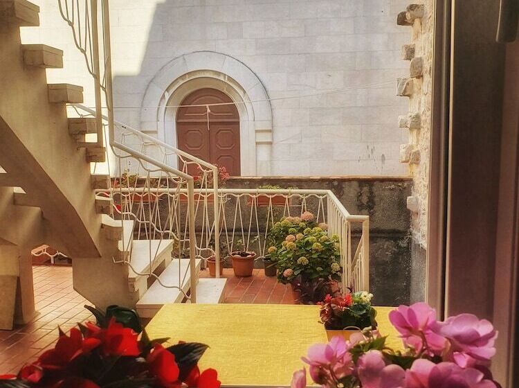 Heart Of The City Apartments