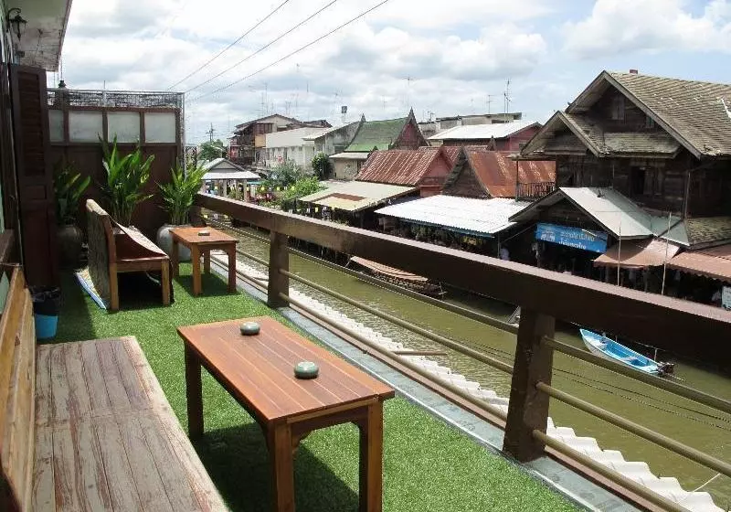 ホテル Baan Napak