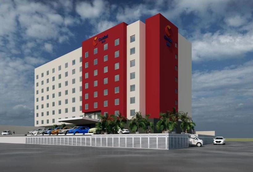 בית מלון כפרי Comfort Inn Mazatlan