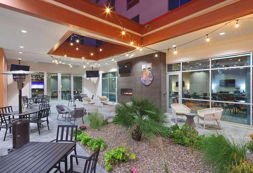 فندق Hilton Garden Inn Chandler Downtown