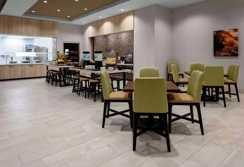 ホテル Hilton Garden Inn Chandler Downtown