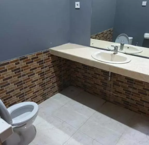 Hotelli Ketapang Guesthouse Echo Beach Canggu