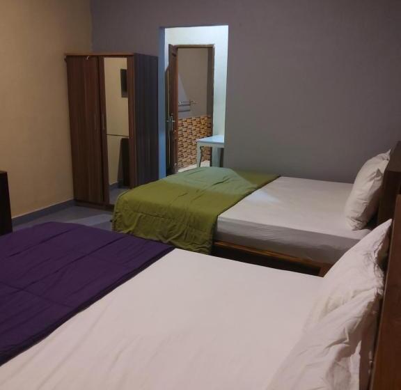 בית מלון כפרי Ketapang Guesthouse Echo Beach Canggu