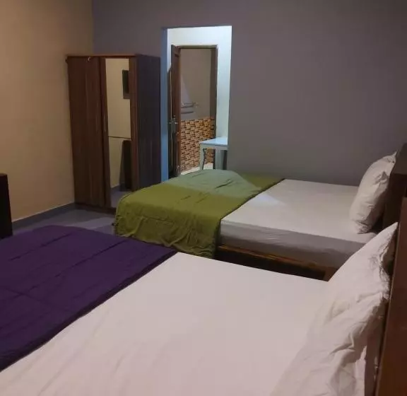 Hotelli Ketapang Guesthouse Echo Beach Canggu