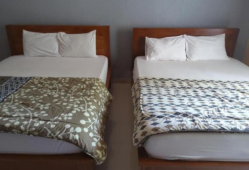 בית מלון כפרי Ketapang Guesthouse Echo Beach Canggu