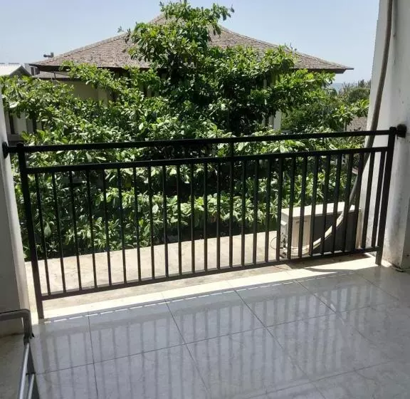 Hotelli Ketapang Guesthouse Echo Beach Canggu