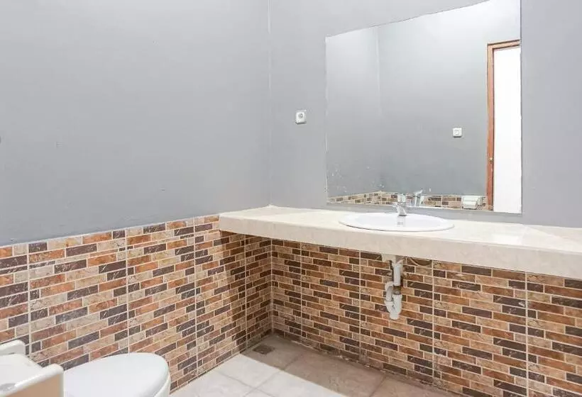 Hotelli Ketapang Guesthouse Echo Beach Canggu
